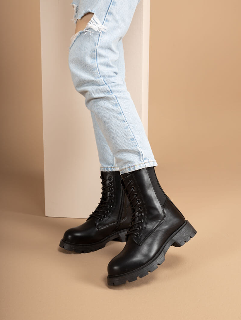 Bottines à lacets